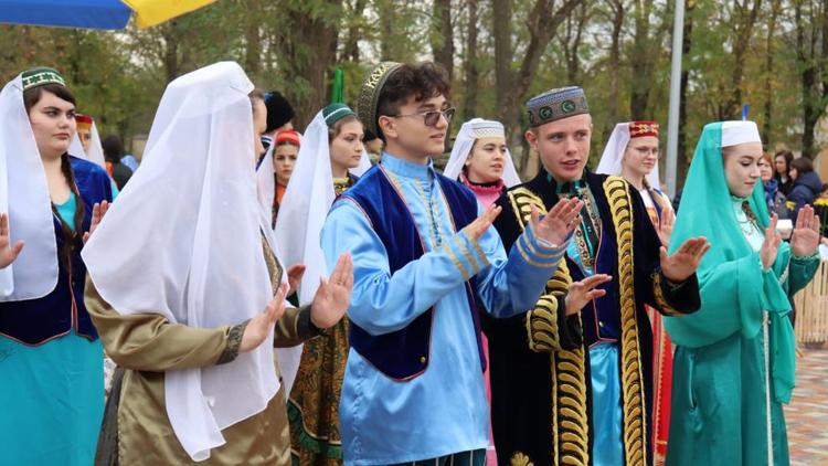 В Будённовском округе Ставрополья прошёл молодёжный фестиваль этнокультур