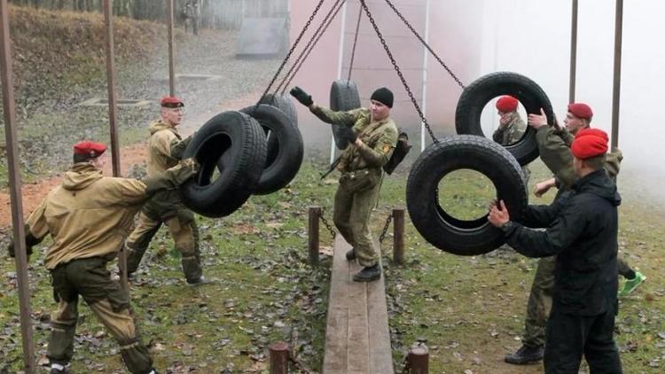 В Минводах новобранцев заранее готовят к армейской жизни