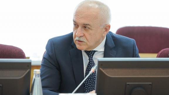 Борис Оболенец: Губернатор понимает, что держать бизнес «взаперти» уже нельзя