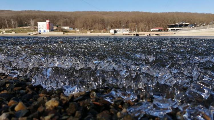 На водных объектах Ставрополя установлены запрещающие аншлаги