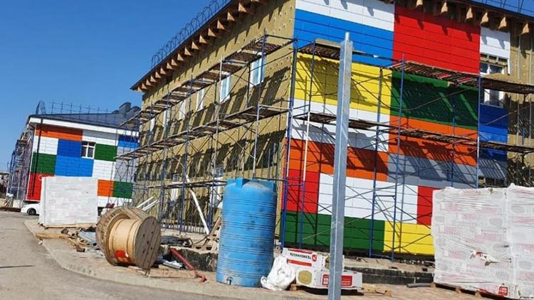 Строительство детского сада в 530-м квартале Ставрополя завершено на 80%