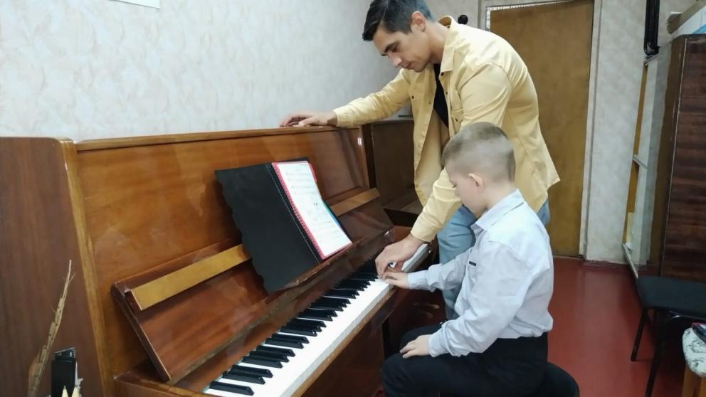 Детская музыкальная школа станицы Суворовской получит современное оборудование