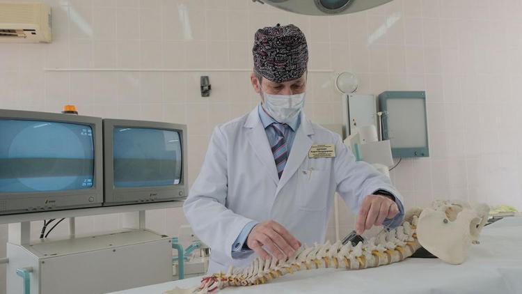Ставропольские нейрохирурги впервые в СКФО провели уникальную операцию по купированию приступов эпилепсии