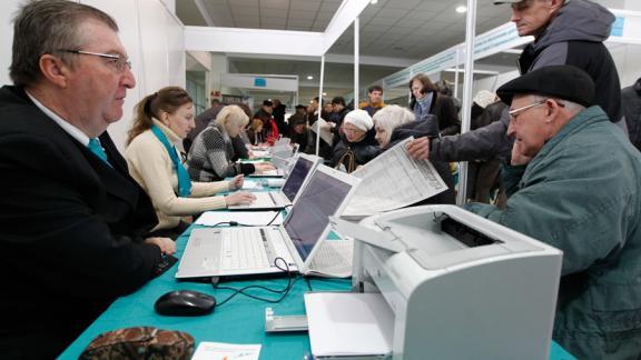 Пенсионерам Ставропольского края помогают освоить компьютер