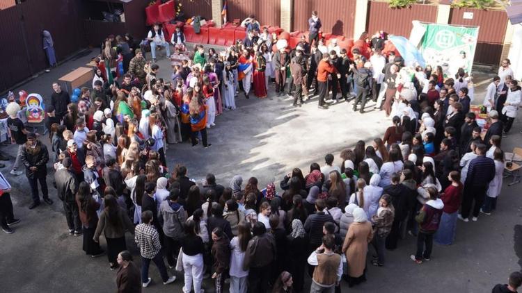 Студенты – медики провели в Ставрополе фестиваль межнациональной дружбы