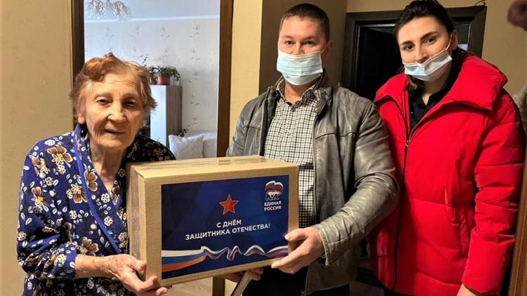 На Ставрополье вручили подарки ветеранам Великой Отечественной войны