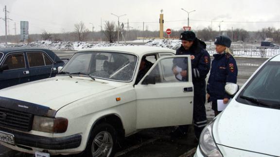 Сотрудники ГИБДД в Невинномысске провели акцию, посвященную Международному дню инвалидов