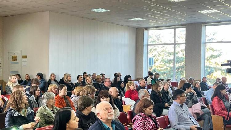 В Ставрополе рассмотрели механизмы соцподдержки и трудоустройства инвалидов СВО