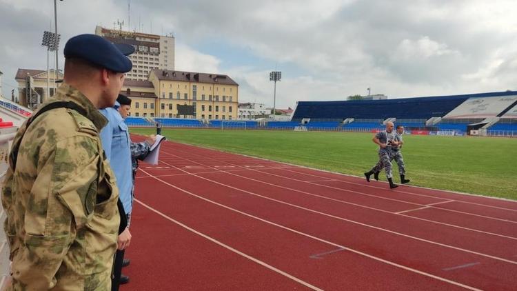 Судебные приставы Ставрополья прошли испытания на право ношения зелёного берета