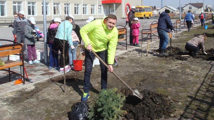 Сотрудники Ставропольпромстройбанка приняли участие в субботнике