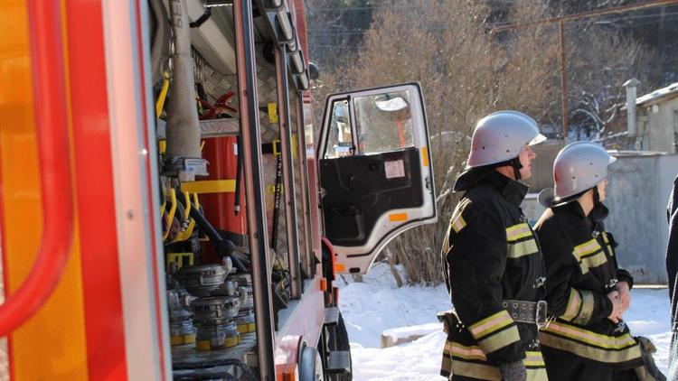 В Кисловодске горела пристройка в садоводческом товариществе