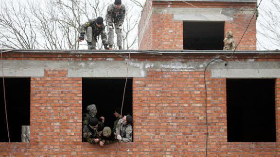 Ставропольские кадеты-ермоловцы «воевали» на уникальном полигоне спецназа