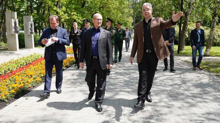 Сергей Кириенко ознакомился с опытом Ставрополья в сфере патриотического воспитания