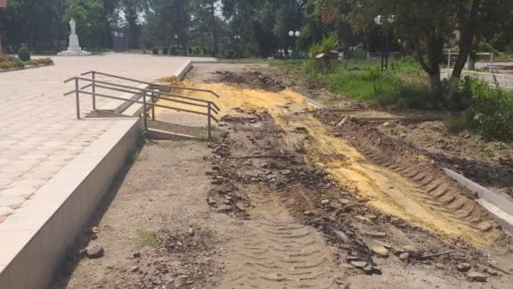 В Петровском округе Ставрополья благоустраивают территорию Дома культуры