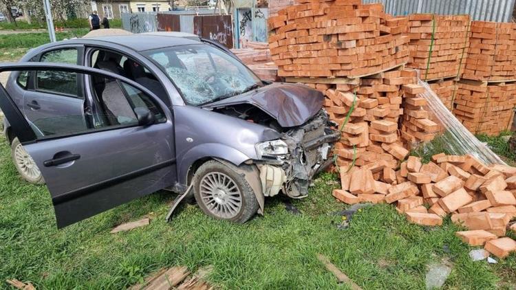 В Минеральных Водах автоледи потеряла сознание и сбила пешеходов