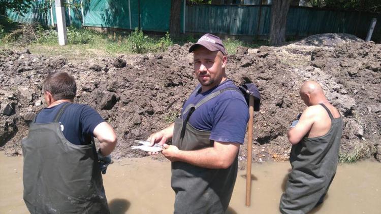 Из подтопленных домов на Ставрополье откачали больше 153 тысяч кубов воды с начала ЧС