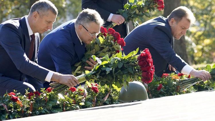 Губернатор Ставрополья и Посол Республики Беларусь почтили память героев