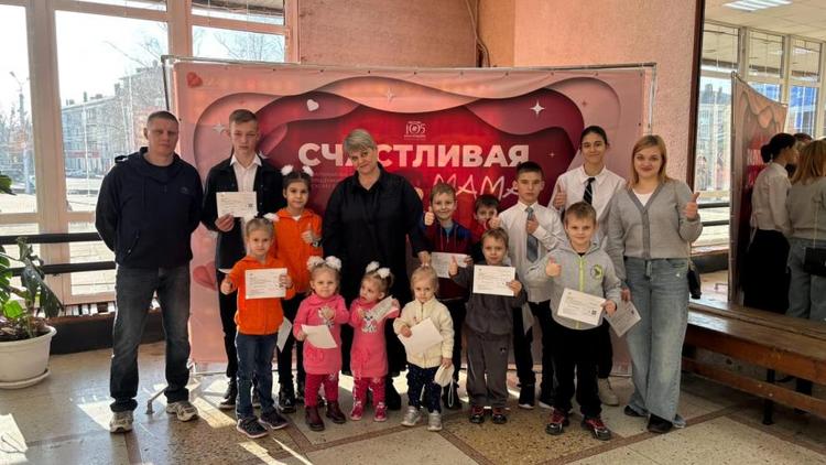 В школе приемный родителей Ставрополья обучились уже 8000 человек