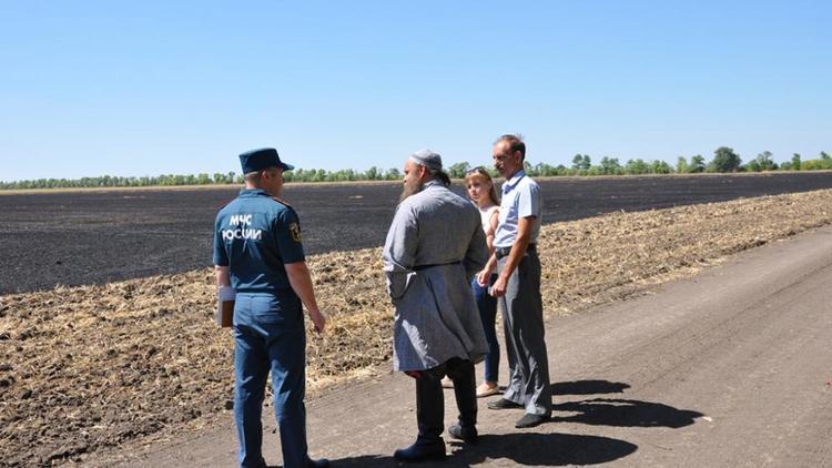 Противопожарные патрули контролируют ставропольские поля