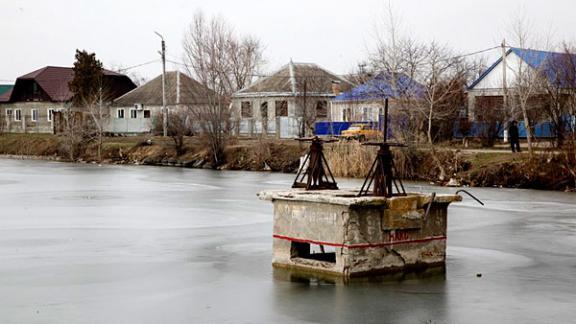 Курское и Ростовановское водохранилища проинспектировали ставропольские депутаты