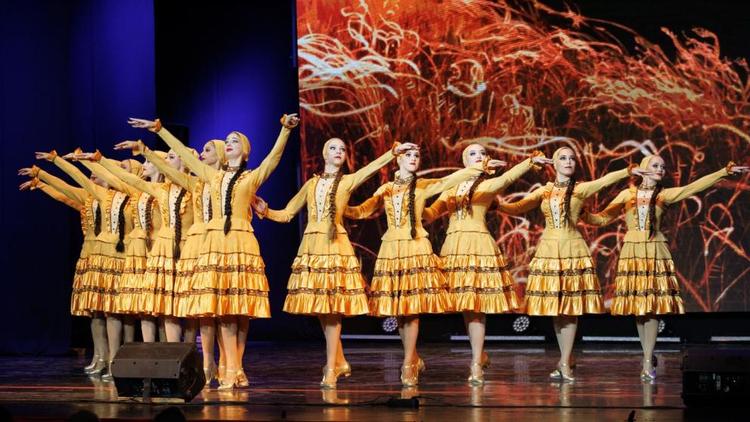 В Красноярском крае большим успехом прошли гастроли ансамбля «Ставрополье»