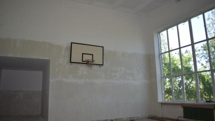 В школе села Куршава на Ставрополье закончат ремонт спортзала к 1 сентября
