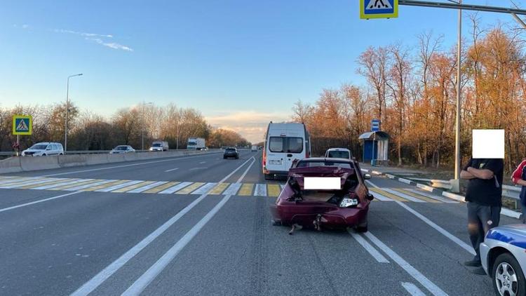 Водитель грузовика устроил ДТП вблизи Невинномысска и скрылся