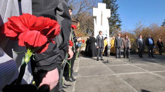 День памяти жертв политических репрессий отметили в Ставрополе митингами и акциями