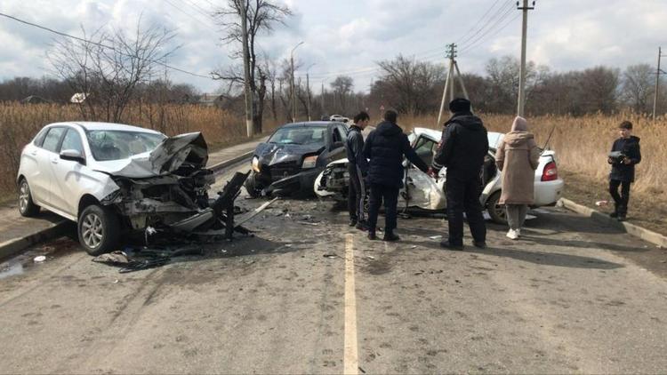 Четверо попали в реанимацию после аварии в Невинномысске