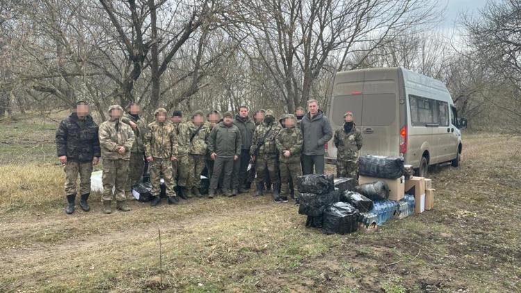 Депутат помог доставить груз ставропольским военным в зону СВО