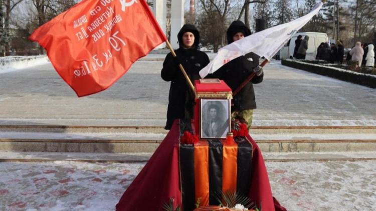 В Советском округе перезахоронили останки погибшего в 1943 году воина-ставропольца