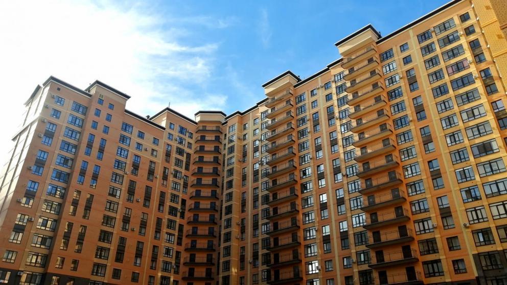 На Ставрополье жильём обеспечат более 300 детей-сирот