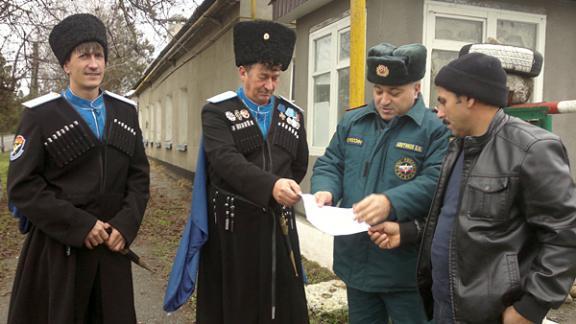 Казаки и огнеборцы объединились в противопожарной пропаганде в Курском районе