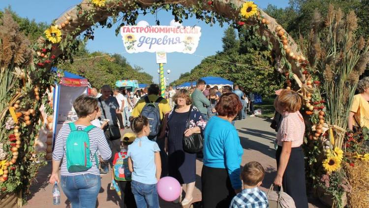 193 день рождения Невинномысска: Гастрономическая деревня и средневековые бои