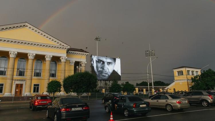 В Ставрополе устроили кинопоказ под открытым небом