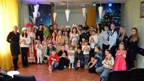 В Невинномысске подвели итоги акции «Полицейский Дед Мороз»