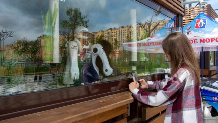 Свыше 10 тысяч чашек кофе продал робот-бариста в Ставрополе