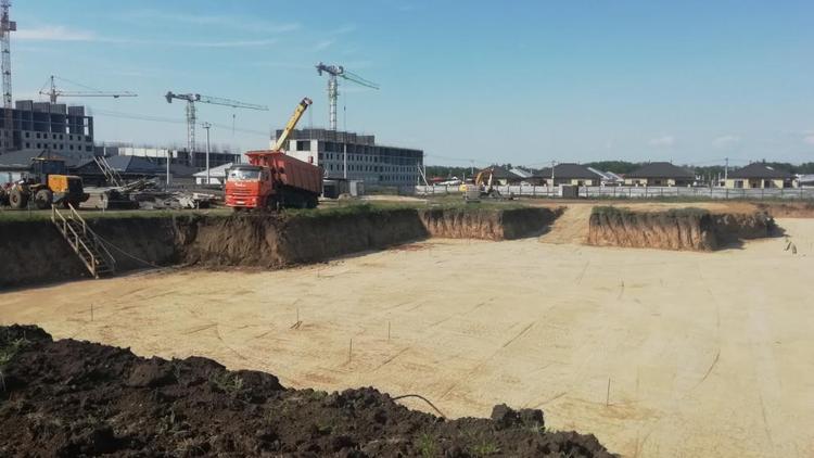 В Михайловске завершается устройство котлована под новый детский сад