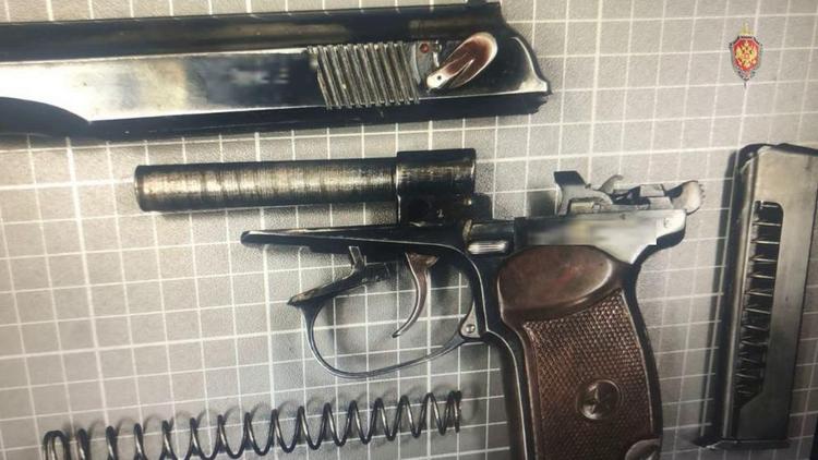 Штраф и условный срок за контрабанду пистолета назначили на Ставрополье