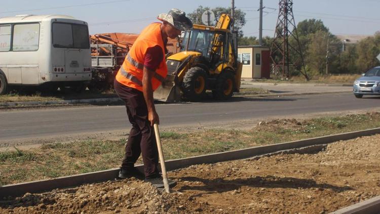 В промышленной зоне Невинномысска отремонтируют более 7 км дорог