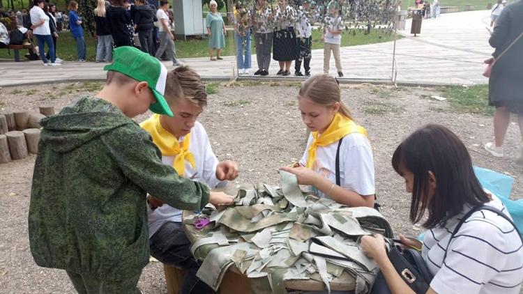 Посылки бойцам СВО собирают на Ставрополье в День народного единства