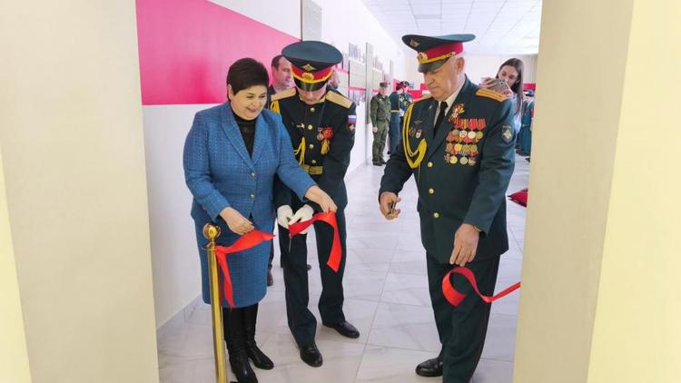 В Георгиевской школе № 5 открылся военно‑патриотический центр «Авангард»