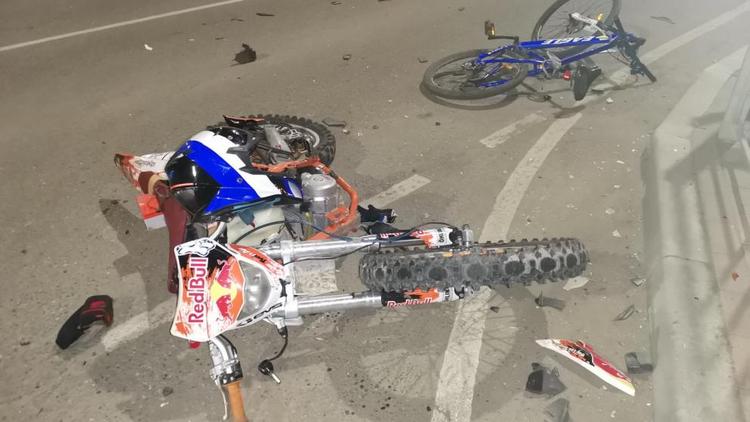 ДТП с участием автомобиля, мотоцикла и велосипеда произошло в Невинномысске