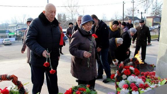В Курском округе отметили годовщину освобождения от фашистских захватчиков