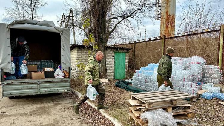 Бойцам СВО из Кировского округа доставили три тонны груза