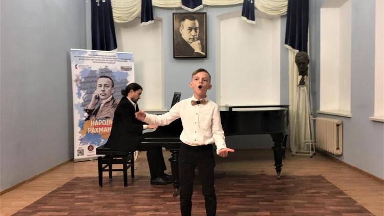 Юный вокалист из Ставрополя стал дипломантом международного конкурса