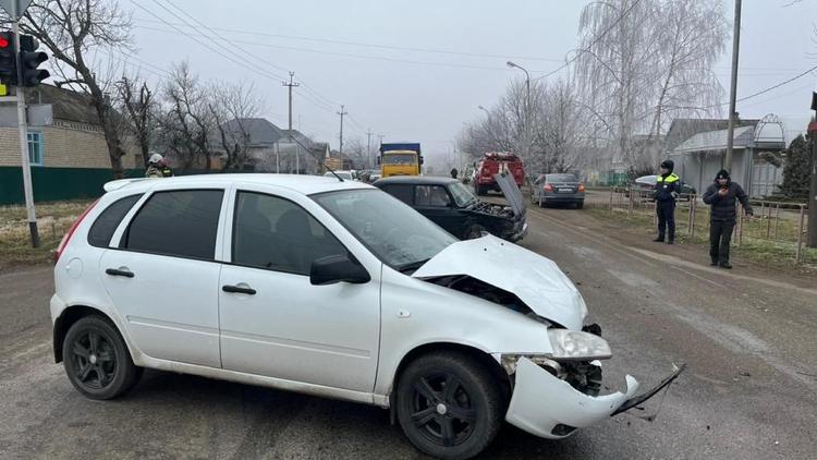 Начинающий водитель устроил ДТП с пострадавшим в Новопавловске