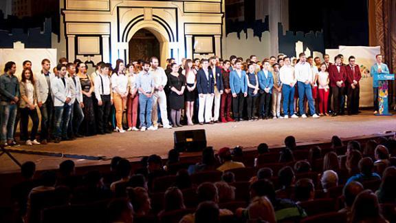 Звезды игр КВН выступили в Пятигорске