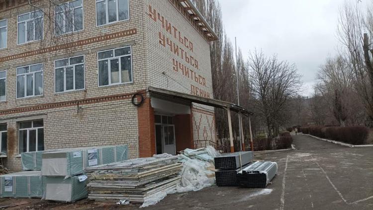 Ремонт школы в селе Бешпагир на Ставрополье ведётся в соответствии с графиком