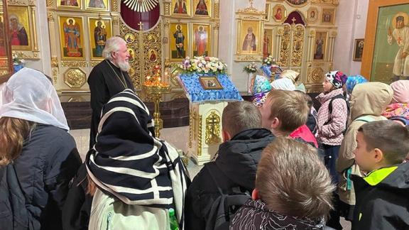Школьники Невинномысска посетили храм преподобного Серафима Саровского